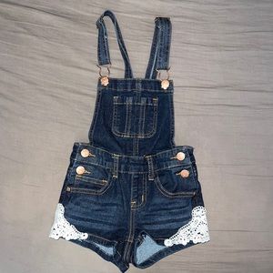 Girls Jean shorts romper/size 5
